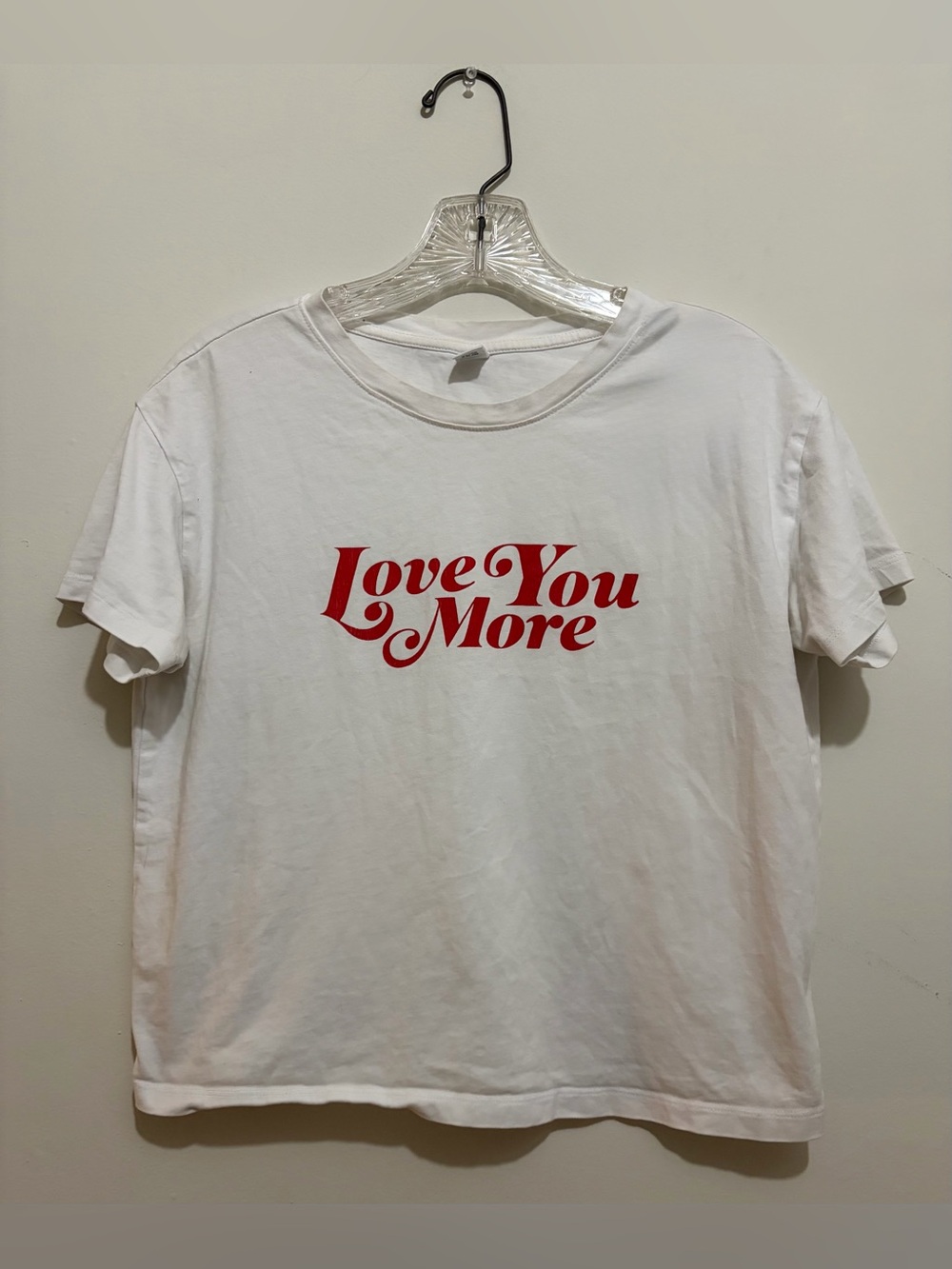 Old Navy 'Love You More' Graphic Cropped T-Shirt Women’s Sz Medium